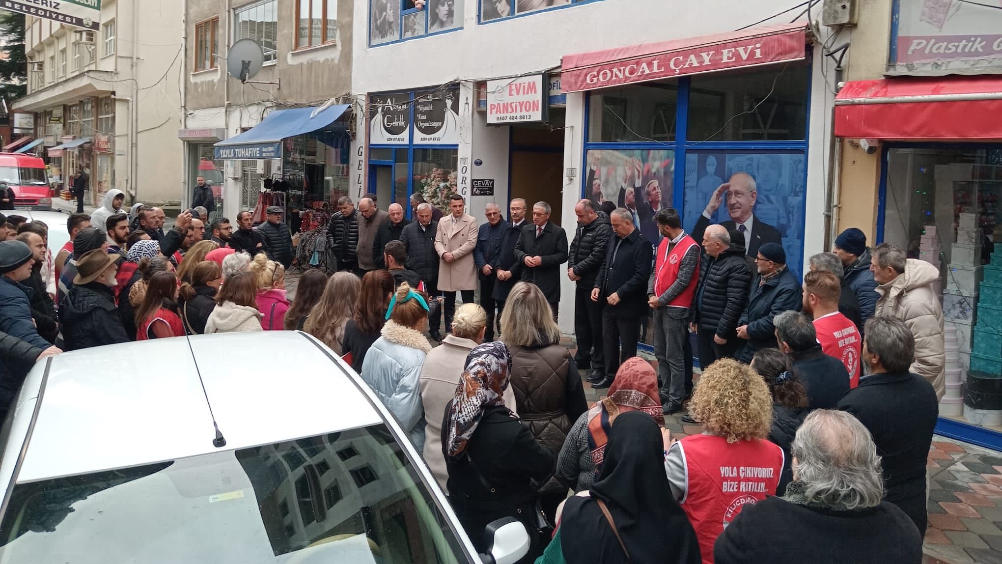 Kılıçdaroğlu Gönüllüleri Seçim İrtibat Bürosu Açıldı (3)