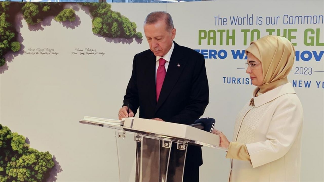 Cumhurbaşkanı Erdoğan, Küresel Sıfır Atık İyi Niyet Beyanı'na ilk imzayı attı