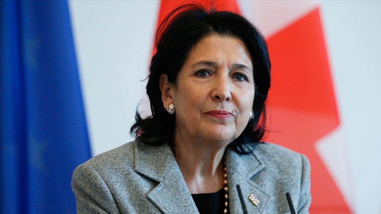 Gürcistan'da hükümet, Cumhurbaşkanı Zurabişvili hakkında azil süreci başlattı