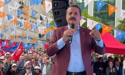 AK Partili adaylar Artvin'de seçmene seslendi