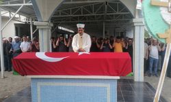 Diyarbakır'da kalp krizi sonucu ölen polisin cenazesi, Samsun'da  toprağa verildi
