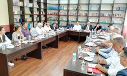 Arhavi’de Okul Müdürleri Yıl Sonu Toplantısı Yapıldı