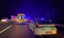 Tıra çarpan minibüsteki 20 kişi yaralandı 1 kişi öldü