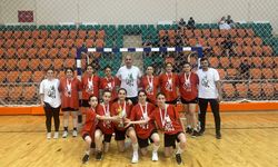 Hentbol Kız Takımı Türkiye dördüncüsü oldu