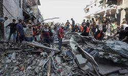 İsrail ordusu bir günde Gazze Şeridi'nde 320 noktayı vurarak 400 Filistinliyi öldürdü