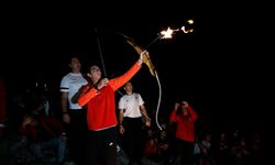 Milli okçu Mete Gazoz, "Türkiye Yüzyılı"nın ateşini yaktı
