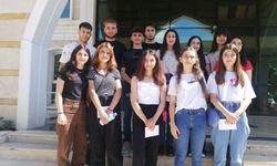 Ardanuç Anadolu Lisesi üniversiteye 20 öğrenci gönderdi