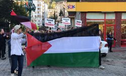 Borçka’da Filistin için yürüyüş düzenlendi 