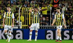 Trabzonspor'a mağlup olan Fenerbahçe, liderliği Galatasaray'a kaptırdı