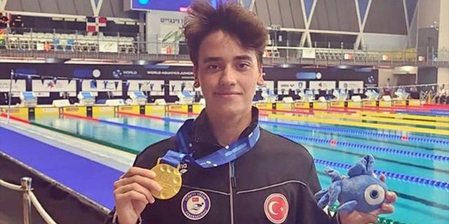 Milli yüzücü Kuzey Tunçelli, ikinci kez dünya şampiyonluğuna ulaştı