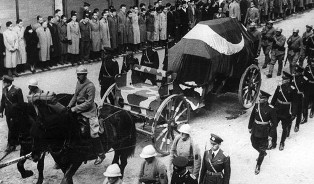 Atatürk'ün vefatının ardından ilk anma TBMM'de yapıldı